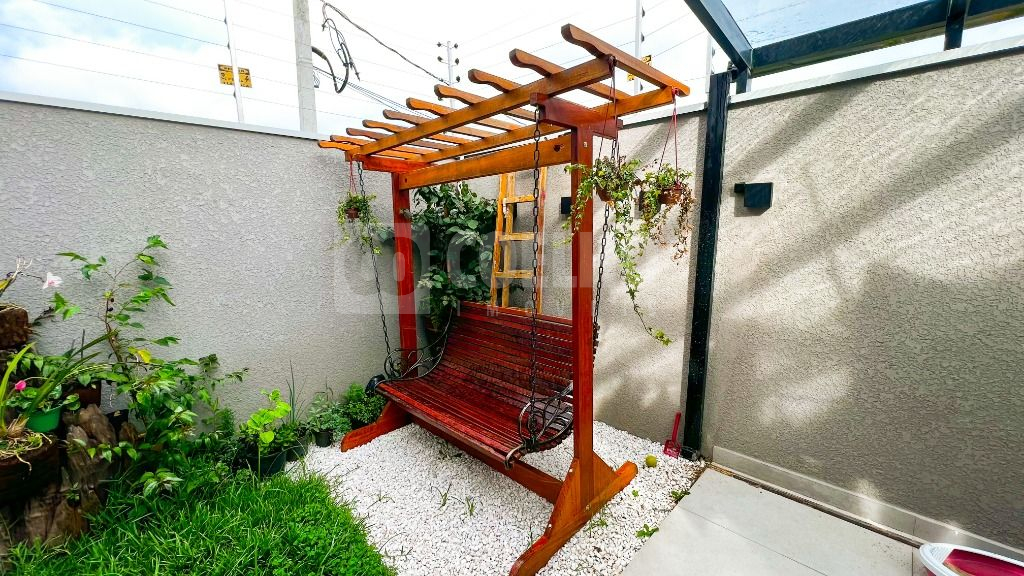 Sobrado à venda com 3 quartos, 270.00m² - Boa Vista,Curitiba