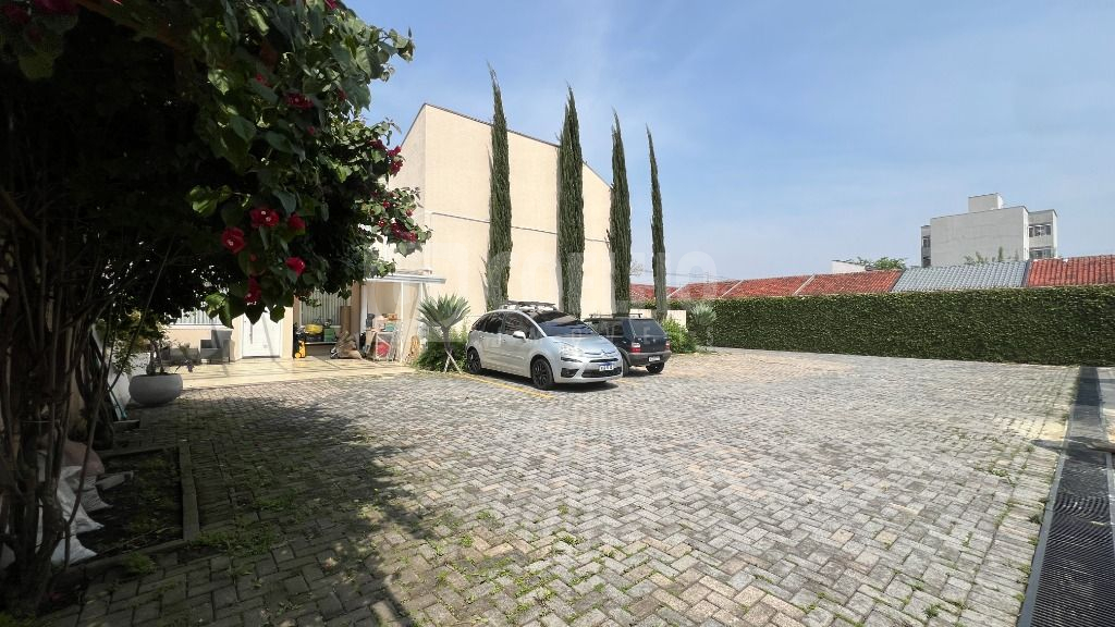 Sobrado em condomínio à venda com 3 quartos, 125.00m² - Cruzeiro,São José dos Pinhais