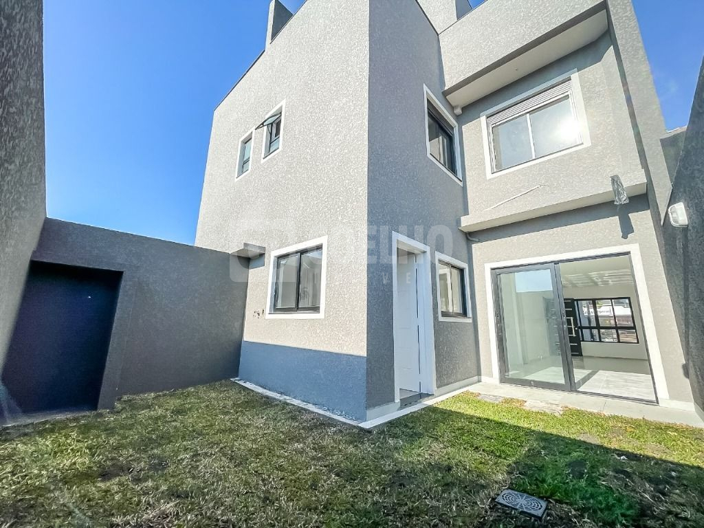 Sobrado à venda com 3 quartos, 140.00m² - Jardim das Américas,Curitiba