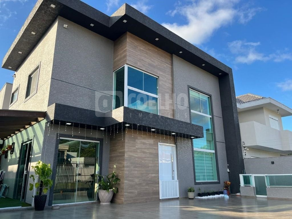 Sobrado à venda com 3 quartos, 157m² - Jardim Monte Libano,São José dos Pinhais